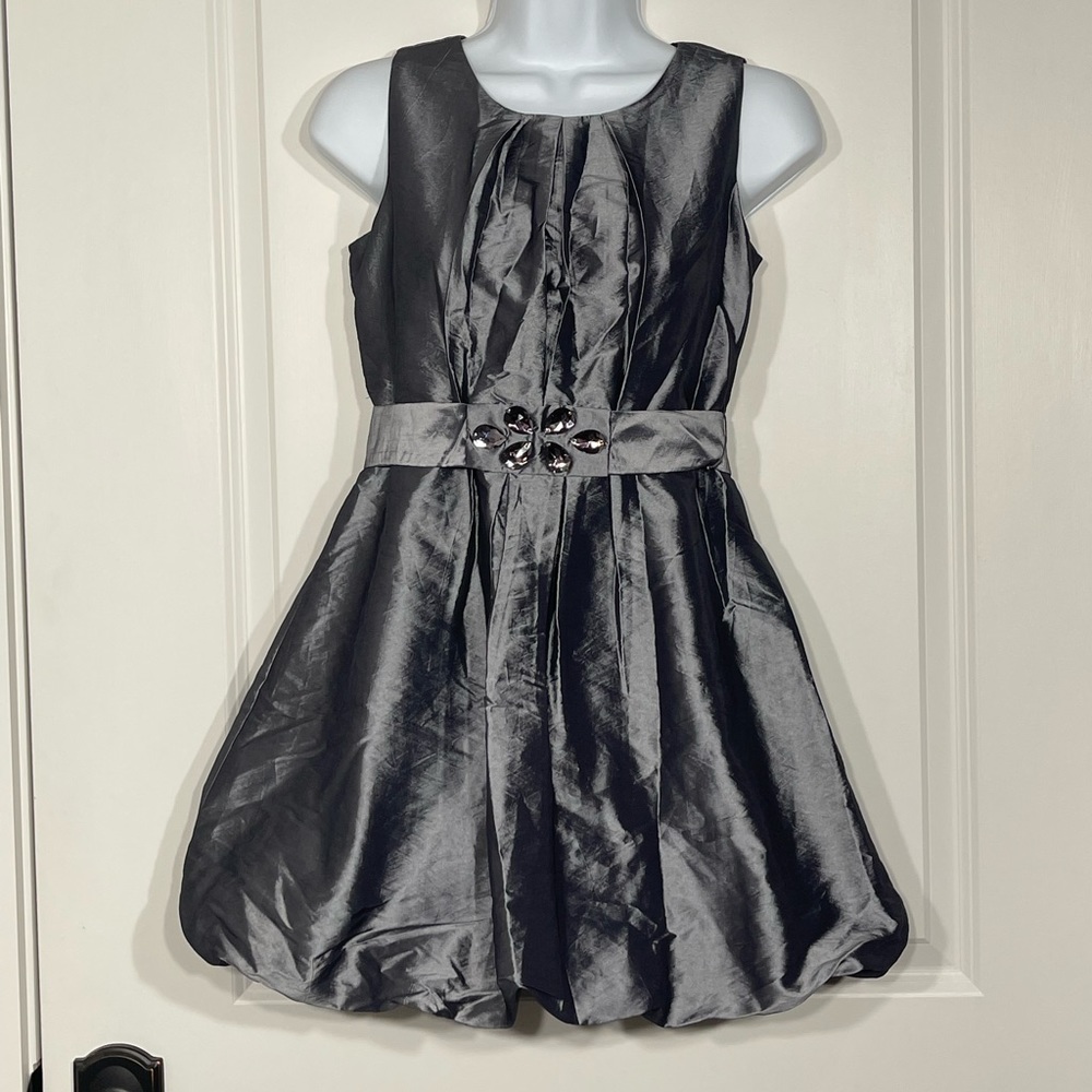 Amy Byer dress